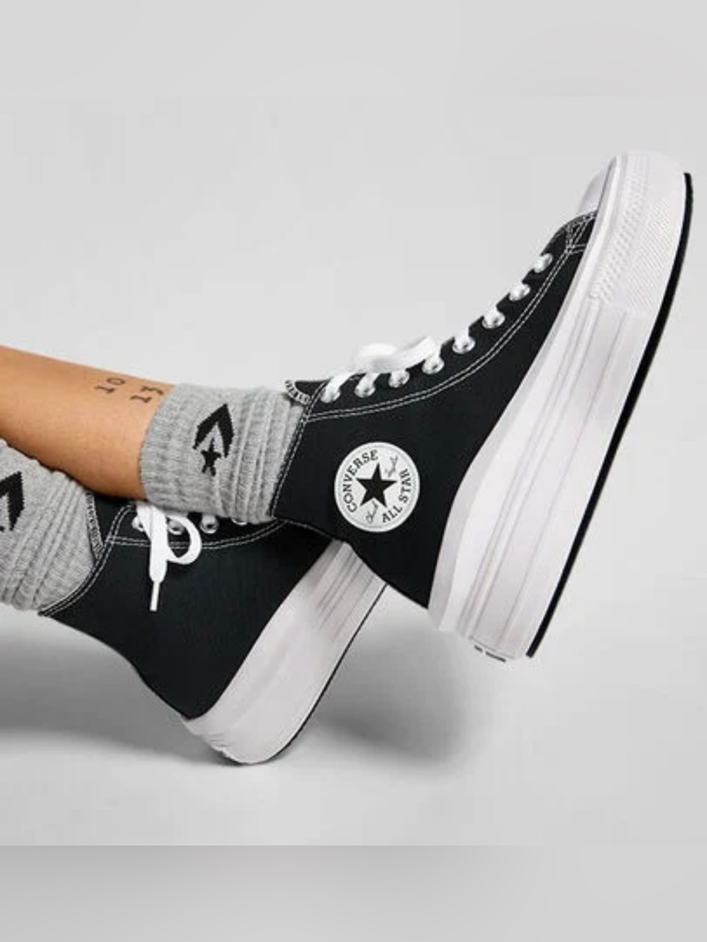 Converse Black & White High-Top Platform Chuck Taylor Sneakers Women. 9.5